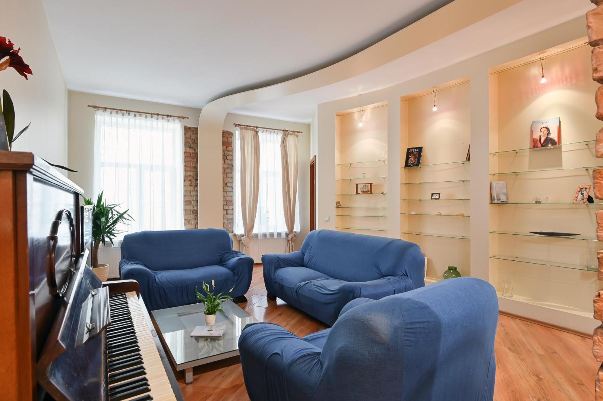 2-Bdrm Quiet Central Apartment 리가 외부 사진